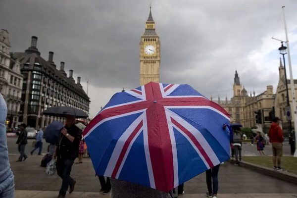 رکود اقتصادی بریتانیا و فشار بانک مرکزی انگلستان