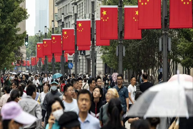 ضربه‌ای دیگر به بهبودی چین: بازگشت اقتصاد به تورم منفی