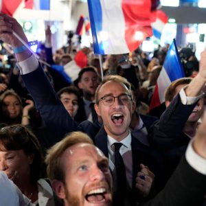 آشفتگی سیاسی فرانسه چه بر سر این کشور خواهد آورد؟