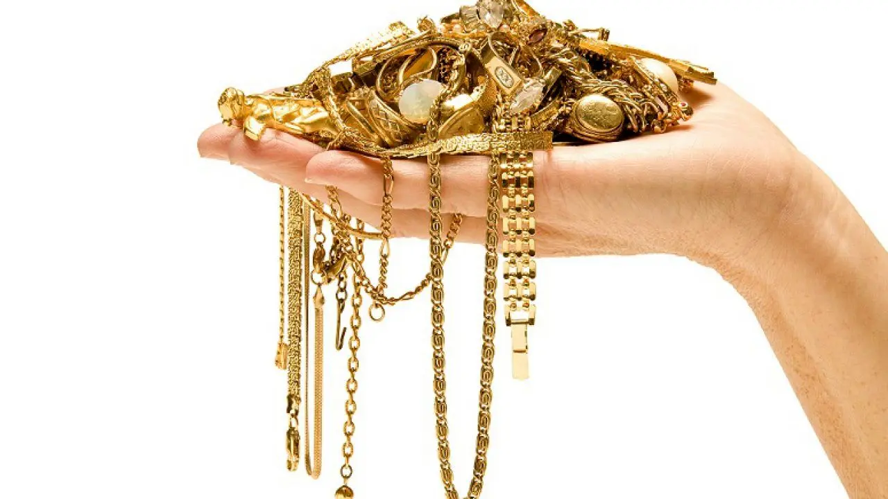 سرمیایهگذاری در طلای کم اجرت یا دستدوم